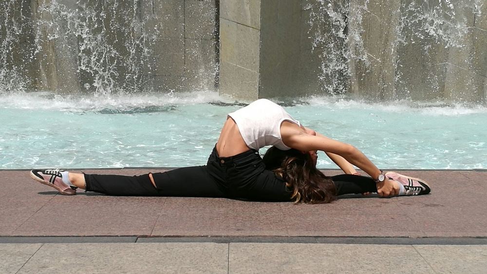 Mercedes trabajando la flexibilidad